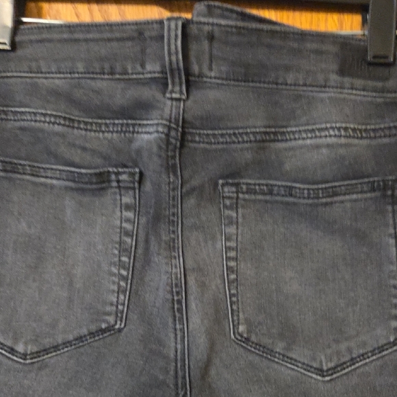 PAIGE Charcoal Skinny Jeans - Picture 7 of 9